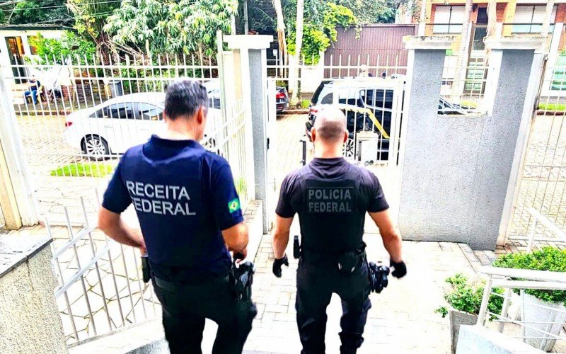 Casa R$ 5 milhÃµes em condomÃ­nio de luxo e iPhonesÂ sÃ£oÂ apreendidos em operaÃ§Ã£o da PF no litoral e na regiÃ£o metropolitana
