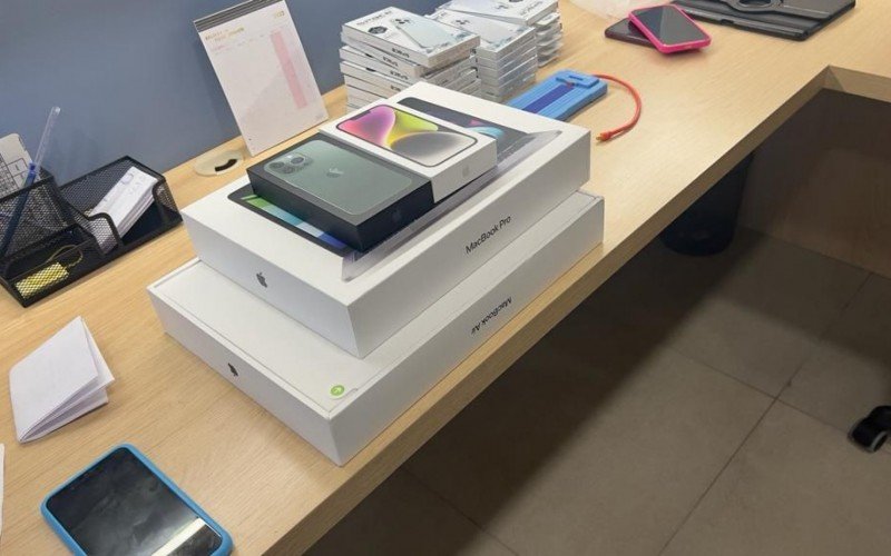 Casa R$ 5 milhÃµes em condomÃ­nio de luxo e iPhonesÂ sÃ£oÂ apreendidos em operaÃ§Ã£o da PF no litoral e na regiÃ£o metropolitana