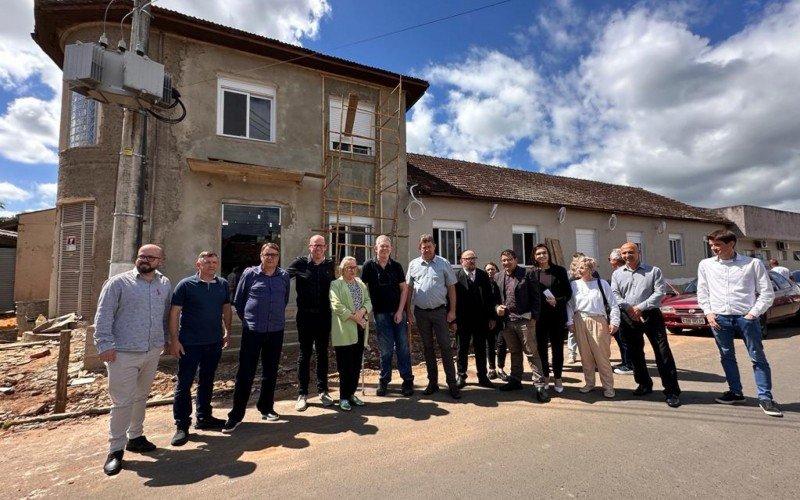 Anúncio foi feito durante visita da secretária Arita Bergmann às obras do Hospital de Rolante | Jornal NH