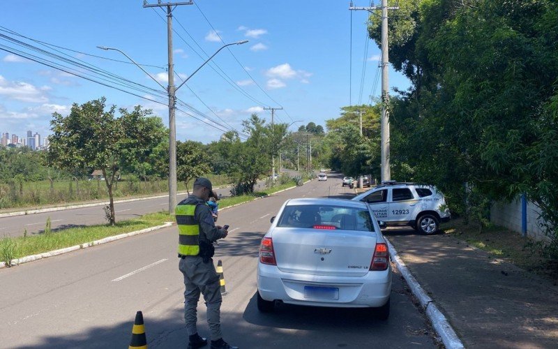 Barreiras em pontos estratégicos é apenas um das ações realizadas a partir da compilação e interpretação dos dados  | Jornal NH