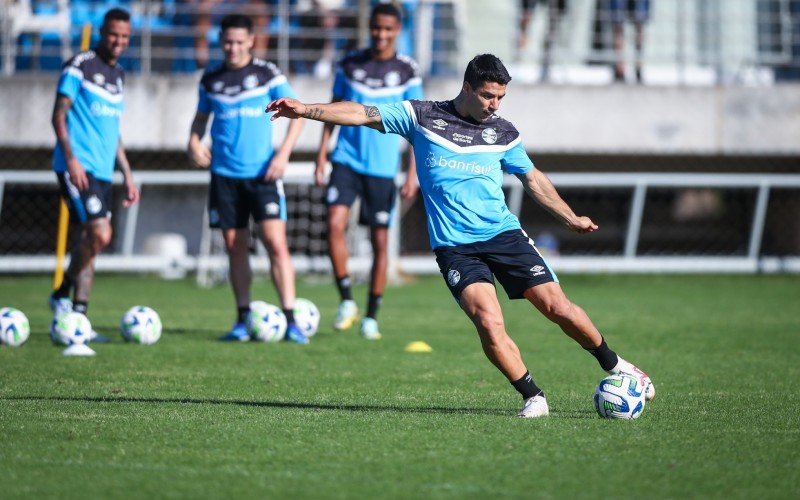 Luis Suárez está de volta ao comando de ataque do Tricolor | Jornal NH