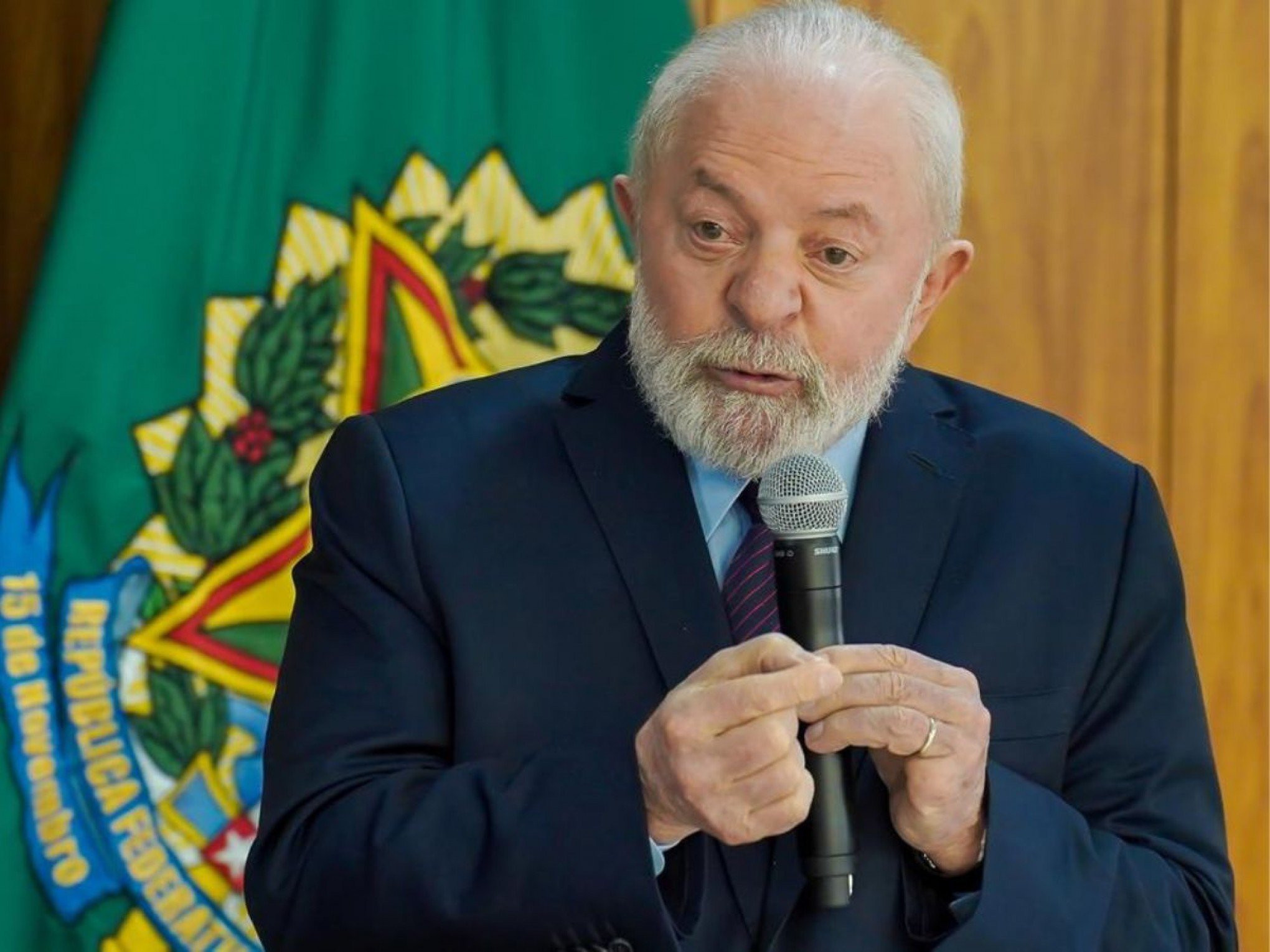 "Temos certeza de que este País correu sério risco de ter um golpe', afirma Lula em reunião