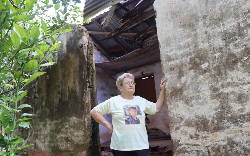 Julita se emociona ao lembrar os momentos vividos na infÃ¢ncia