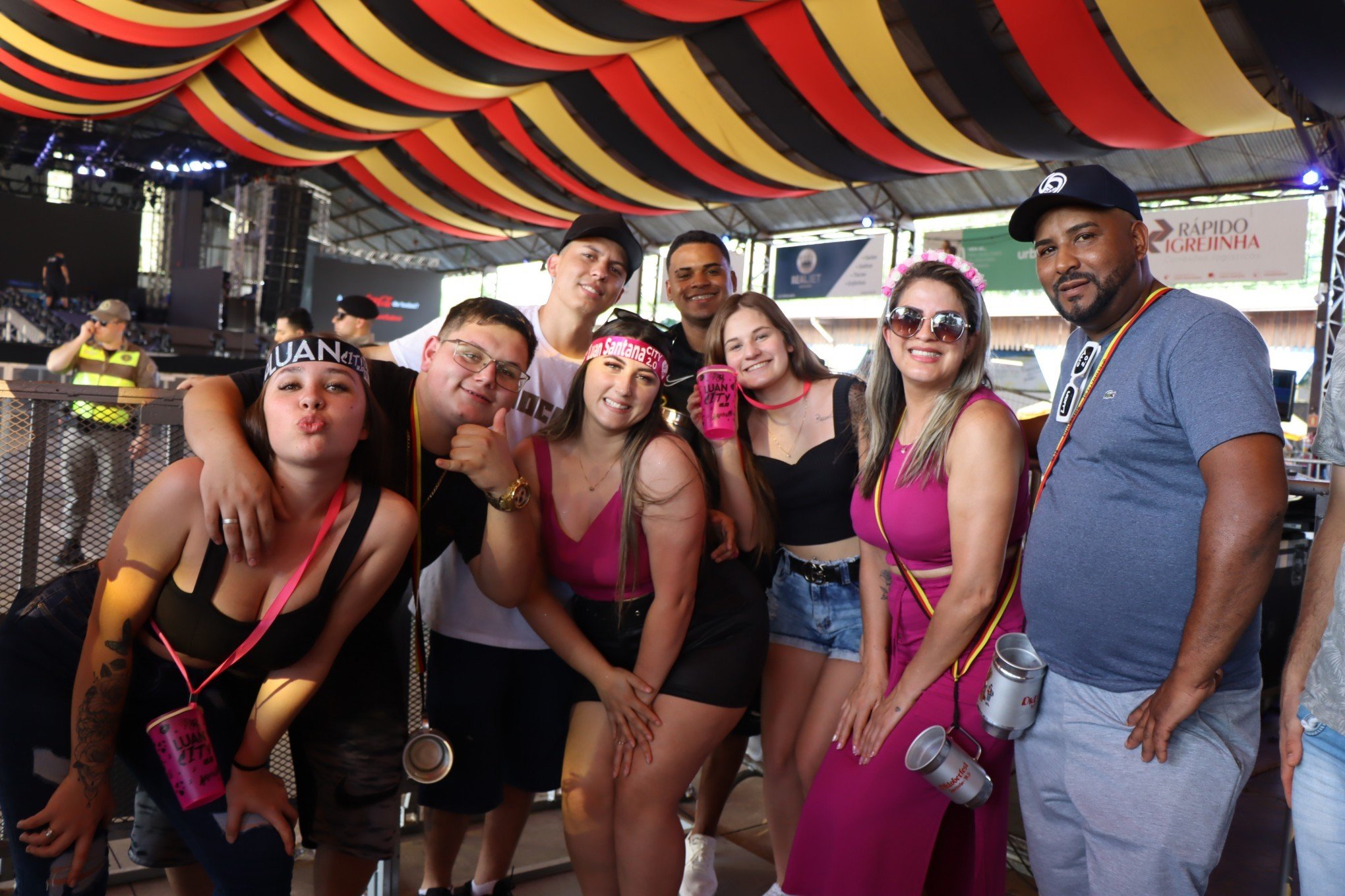 Rafaela Krottwitz, 16 anos, veio com uma excursão para ver o show do Luan Santana  | Jornal NH