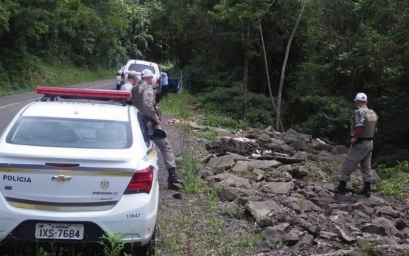 Corpo foi encontrado em uma ribanceira na Estrada Kraemer-Eck | Jornal NH