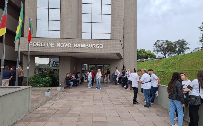 ESCRIVÃO ASSASSINADO: "Ou ela praticou ou ela colaborou com o homicídio", diz primeira testemunha do júri do Caso Ruschel