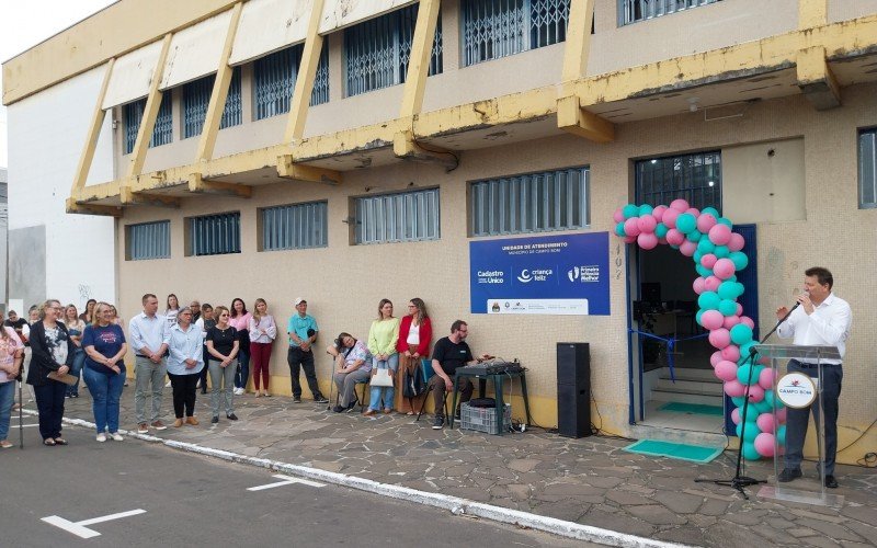 Orsi (à direita) defende que a localização é importante para facilitar o acesso das pessoas | Jornal NH