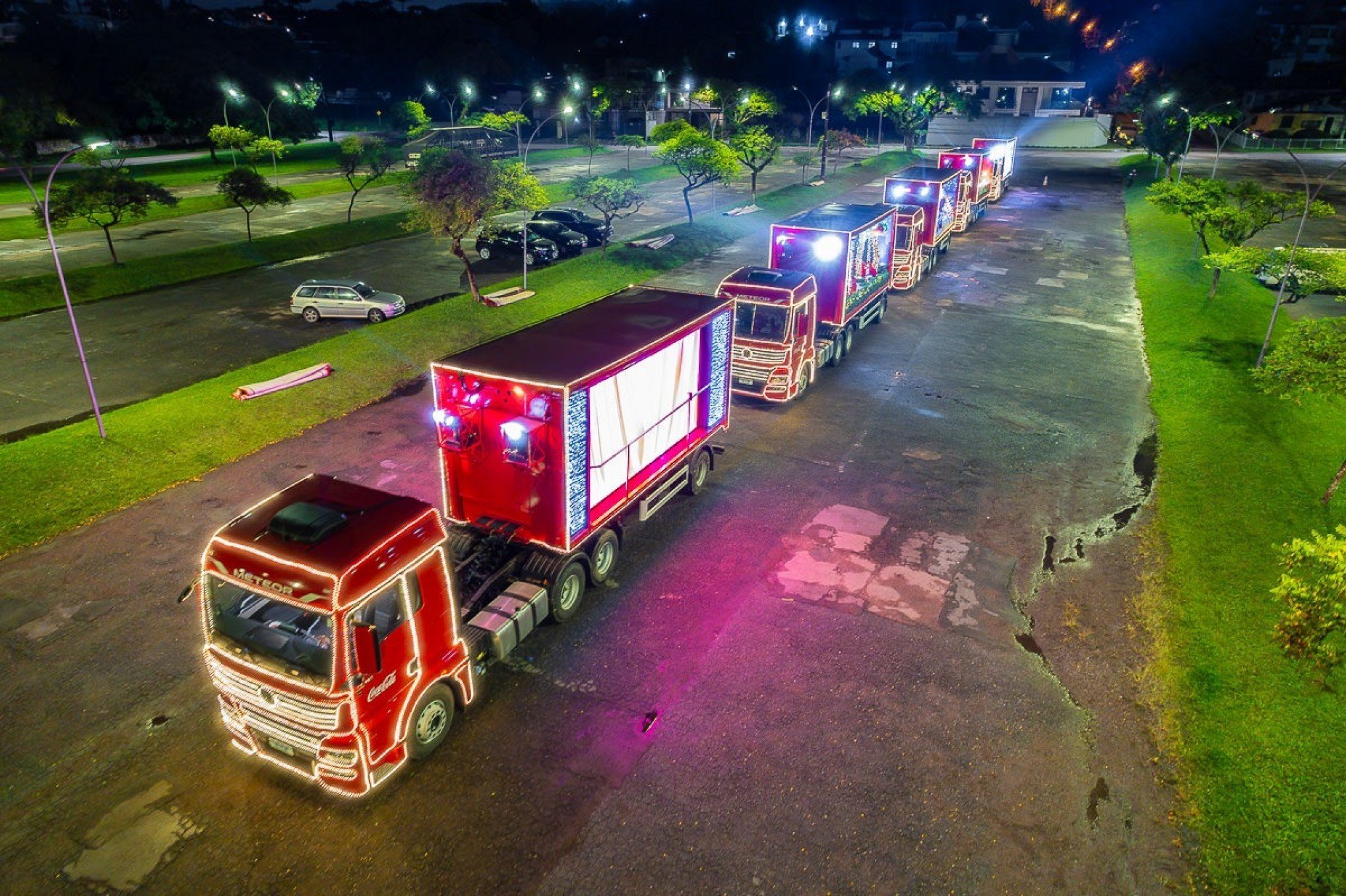 Caravana de Natal da Coca-Cola passará por São Leopoldo neste domingo; confira o roteiro