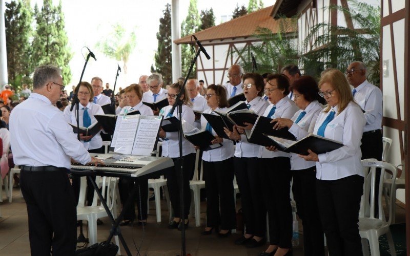 Coral da ParÃ³quia Nossa Senhora das GraÃ§as