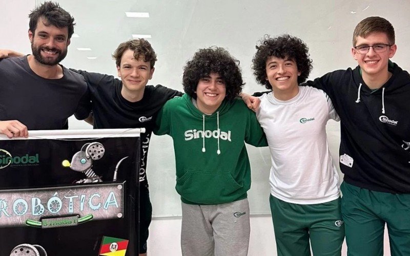 Equipe do Sinodal representa o Brasil na World Robot Olympiad 