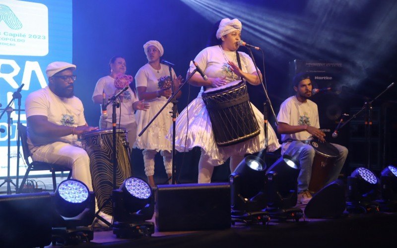 Apresentação Crenças a Céu Aberto com o grupo Coral Ouro Negro 