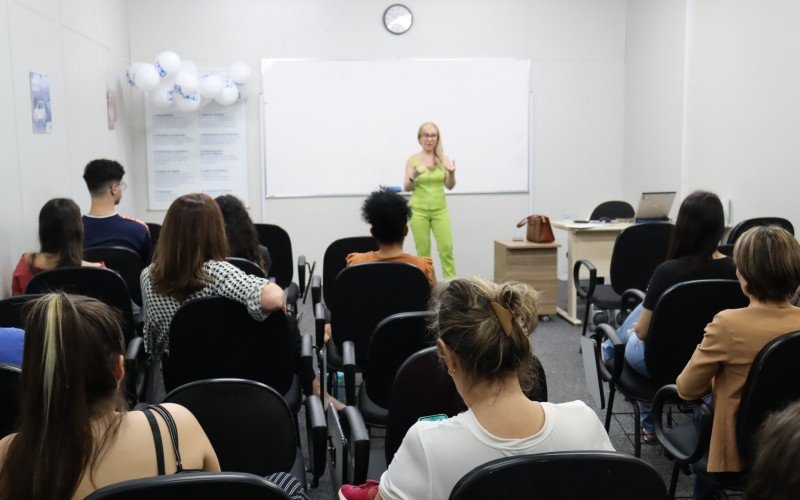 Palestra abordou saúde mental e qualidade do sono | Jornal NH