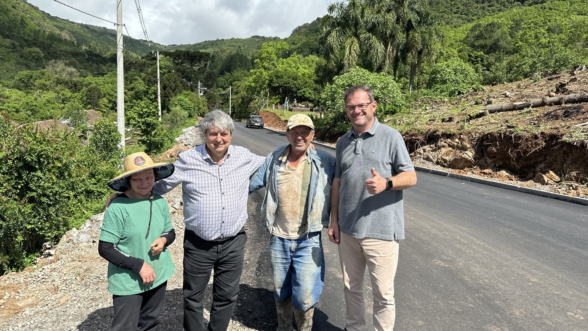 Saiba quando deve ficar pronta obra de pavimentação na Linha Ávila Alta