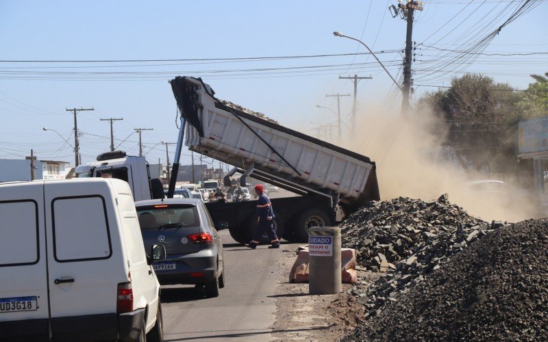 Obra de duplicação da Avenida Paraguassú, em Imbé, provoca bloqueios momentâneos da via | Jornal NH