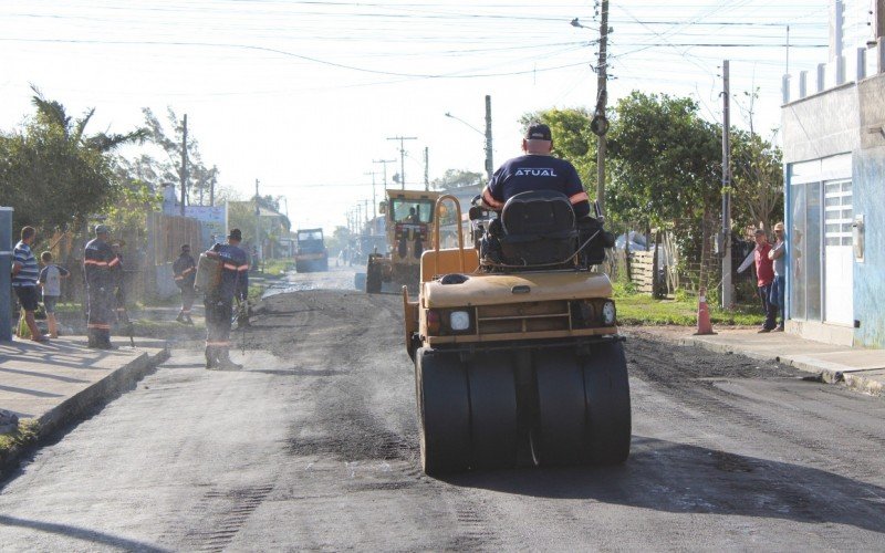 Operação Asfaltaço: prefeitura inicia pavimentação de 50 ruas pela Rua 9 de Julho
