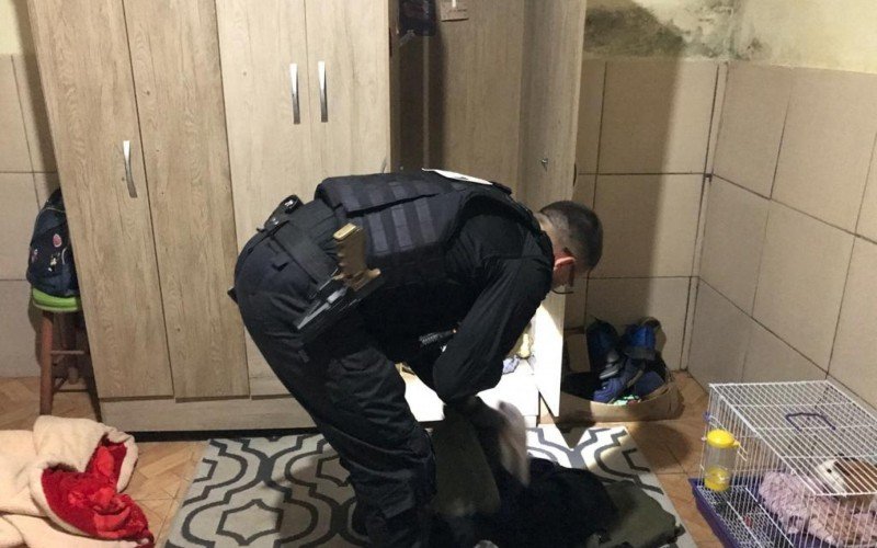 PolÃ­cia cumpre 20 mandados de prisÃ£o contra grupo investigado por matar cinco pessoas no RS