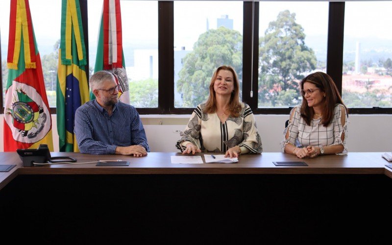 Rodrigo Hoelzl, Fatima Daudt e Roberta Gomes de Oliveira