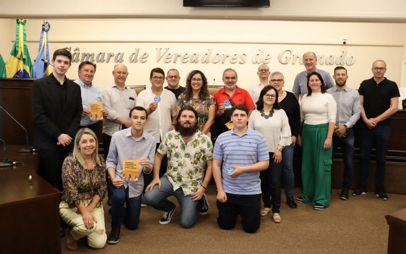 Encontro para discutir criação de Universidade Federal na Serra