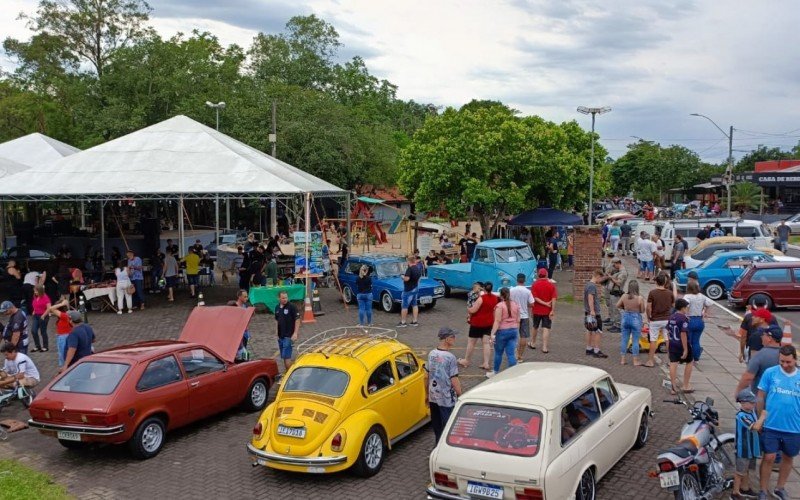 Nova Hartz reúne mais de 200 carros em 6º Encontro de Veículos Antigos