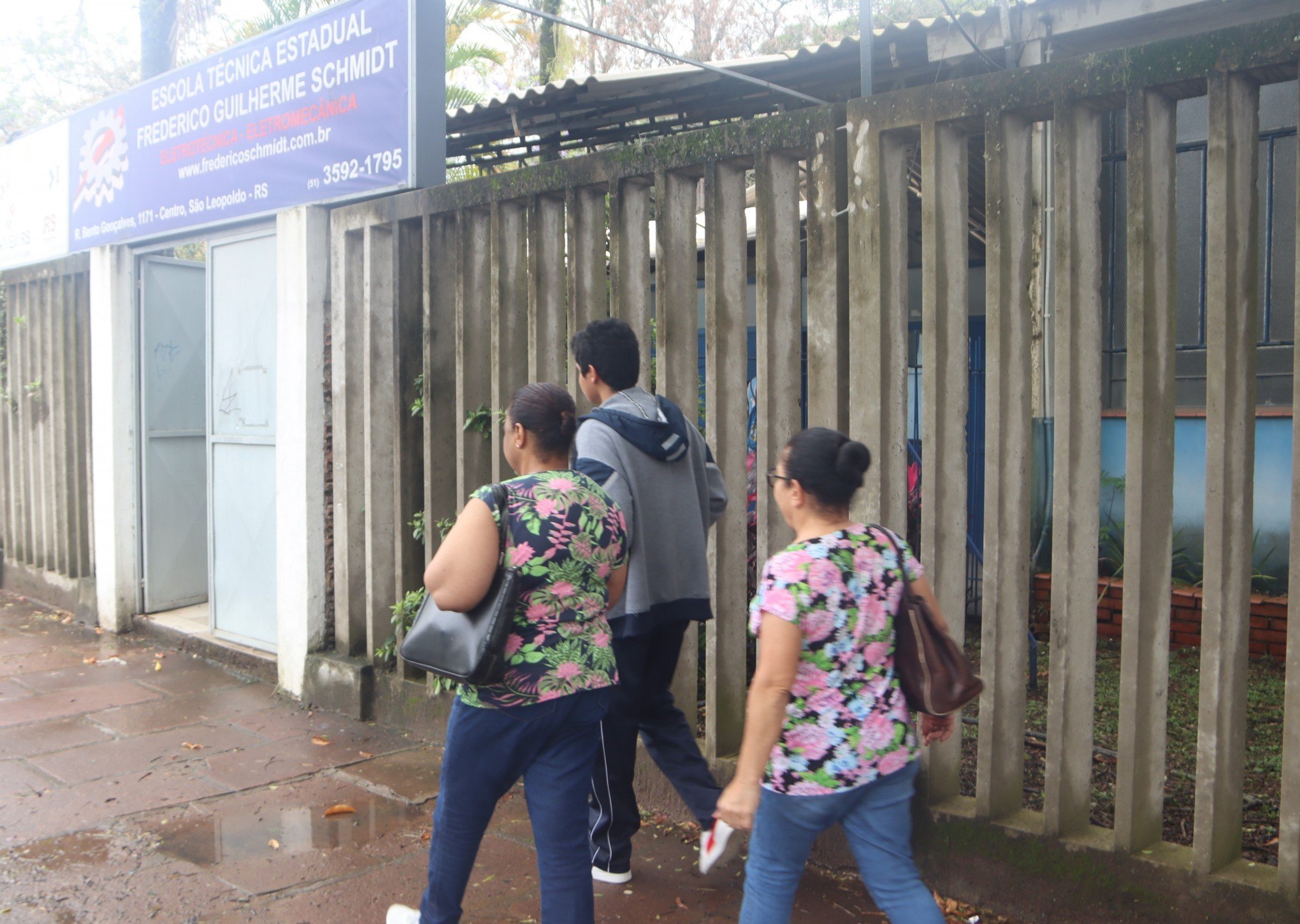 Segundo dia de provas do Enem ocorre neste domingo (12). Em SÃ£o Leopoldo, a Escola TÃ©cnica Frederico Schmidt Ã© um dos locais de prova