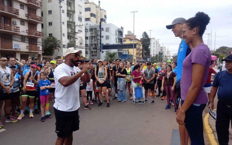 Michelle e Anderson venceram a última etapa na categoria 10 km nesta quarta-feira (15)