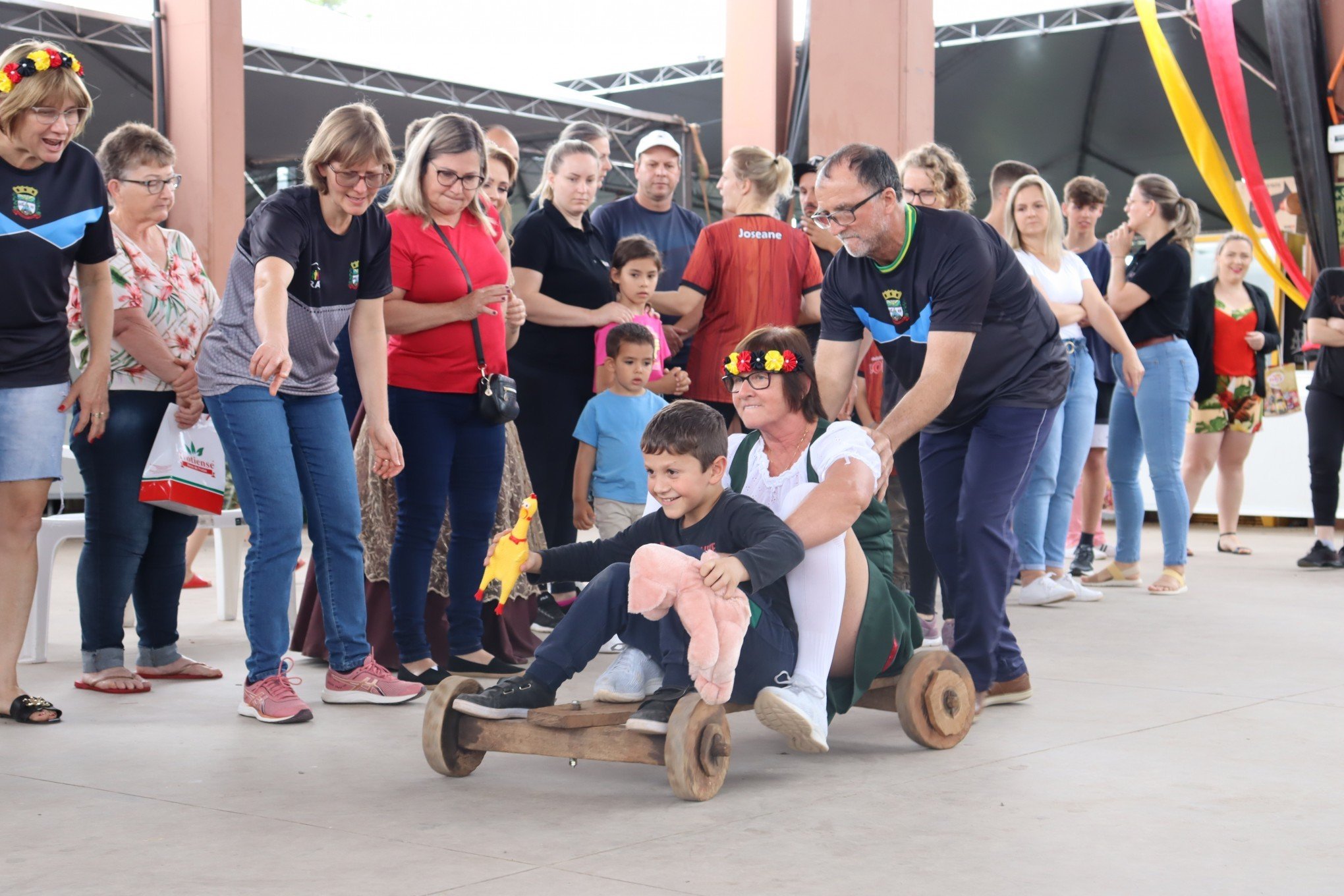 Cultura alemÃ£ Ã© celebrada nos jogos germÃ¢nicos da 16Âª Schmierfest