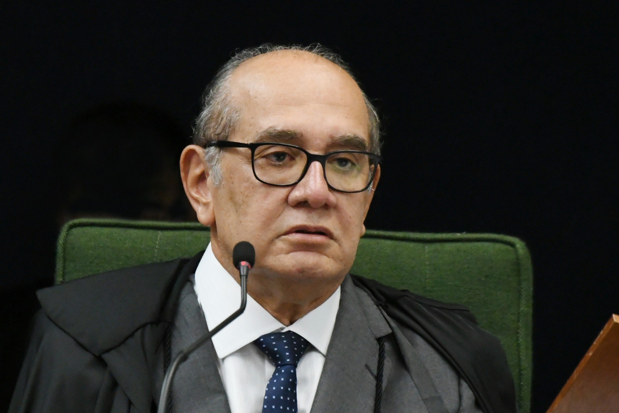 Gilmar Mendes rebate críticas e diz que País "não aguenta mais tentativas de golpe"