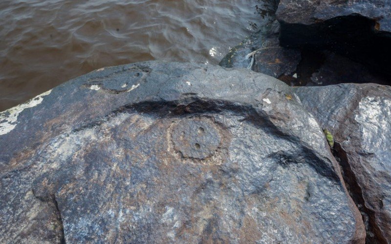 PetrÃ³glifos de Manaus jÃ¡ haviam sido expostos outra vez