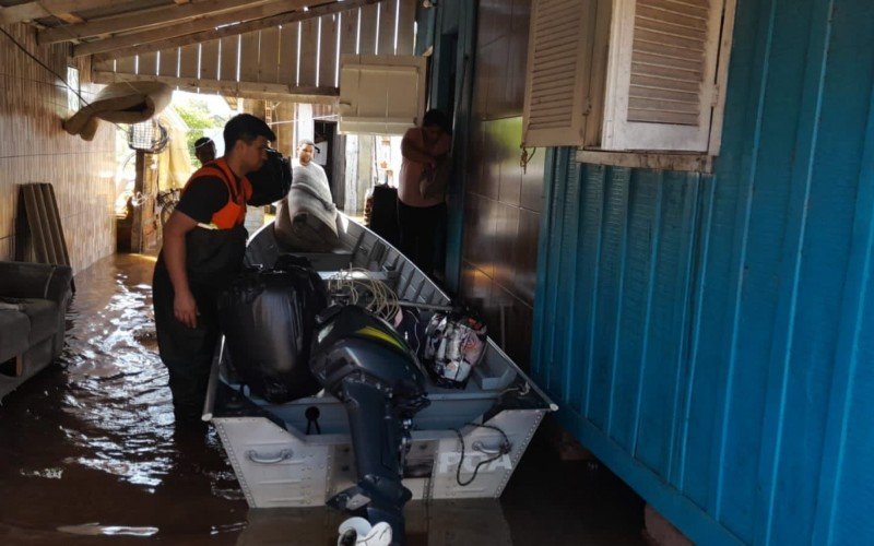 Diversos bairros foram afetados pela cheia do Rio Caí