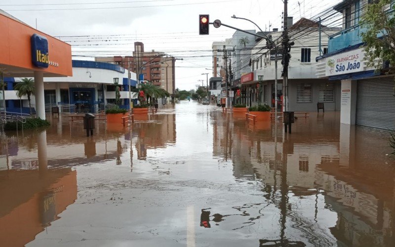 Enchente em SÃ£o SebastiÃ£o do CaÃ­