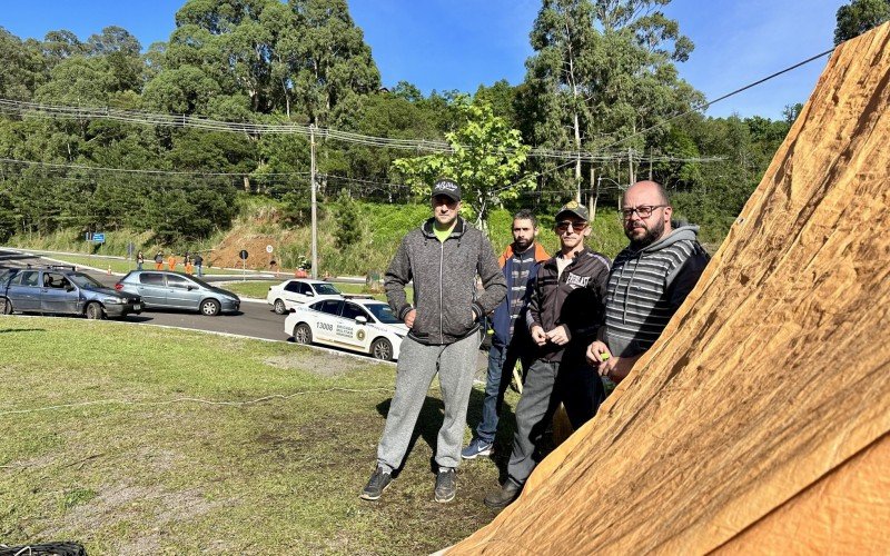 Moradores montaram vigília no bairro