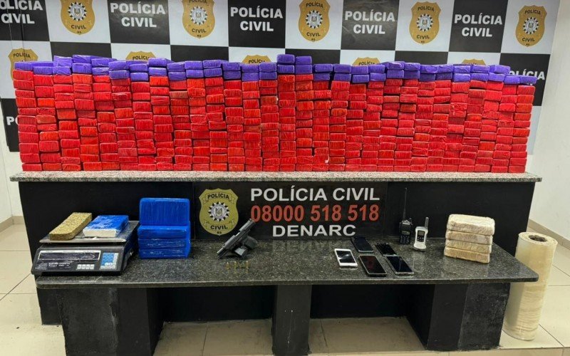 DepÃ³sito de drogas Ã© descoberto em Campo Bom; veja o que foi apreendido no local