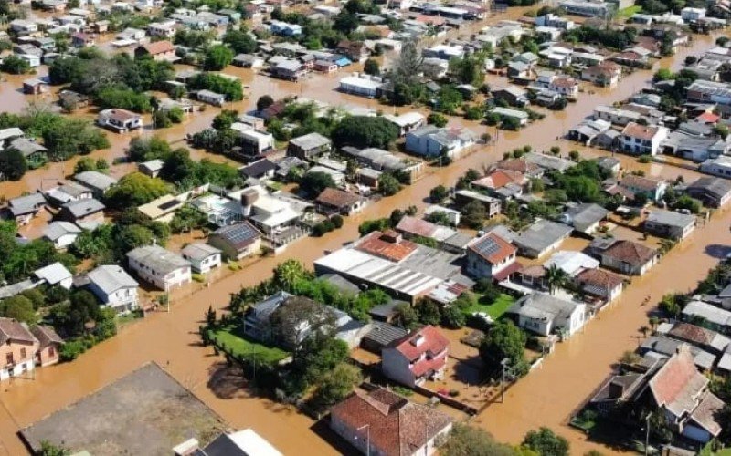 Sobe o número de pessoas fora de casa por causa da chuva no RS | Jornal NH