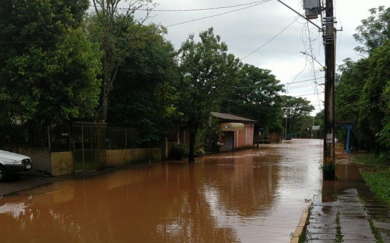 Água custa a baixar na Barrinha, em Campo Bom | Jornal NH