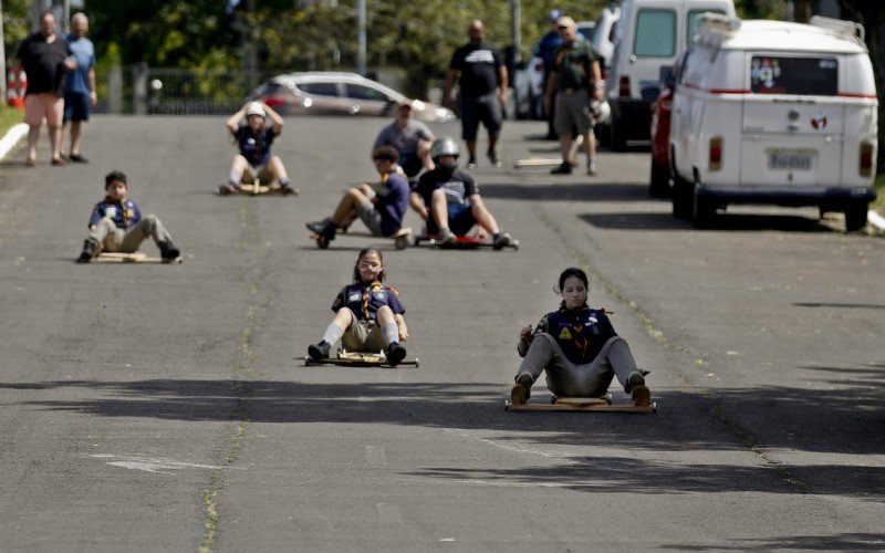 Participantes aproveitaram o domingo ensolarado