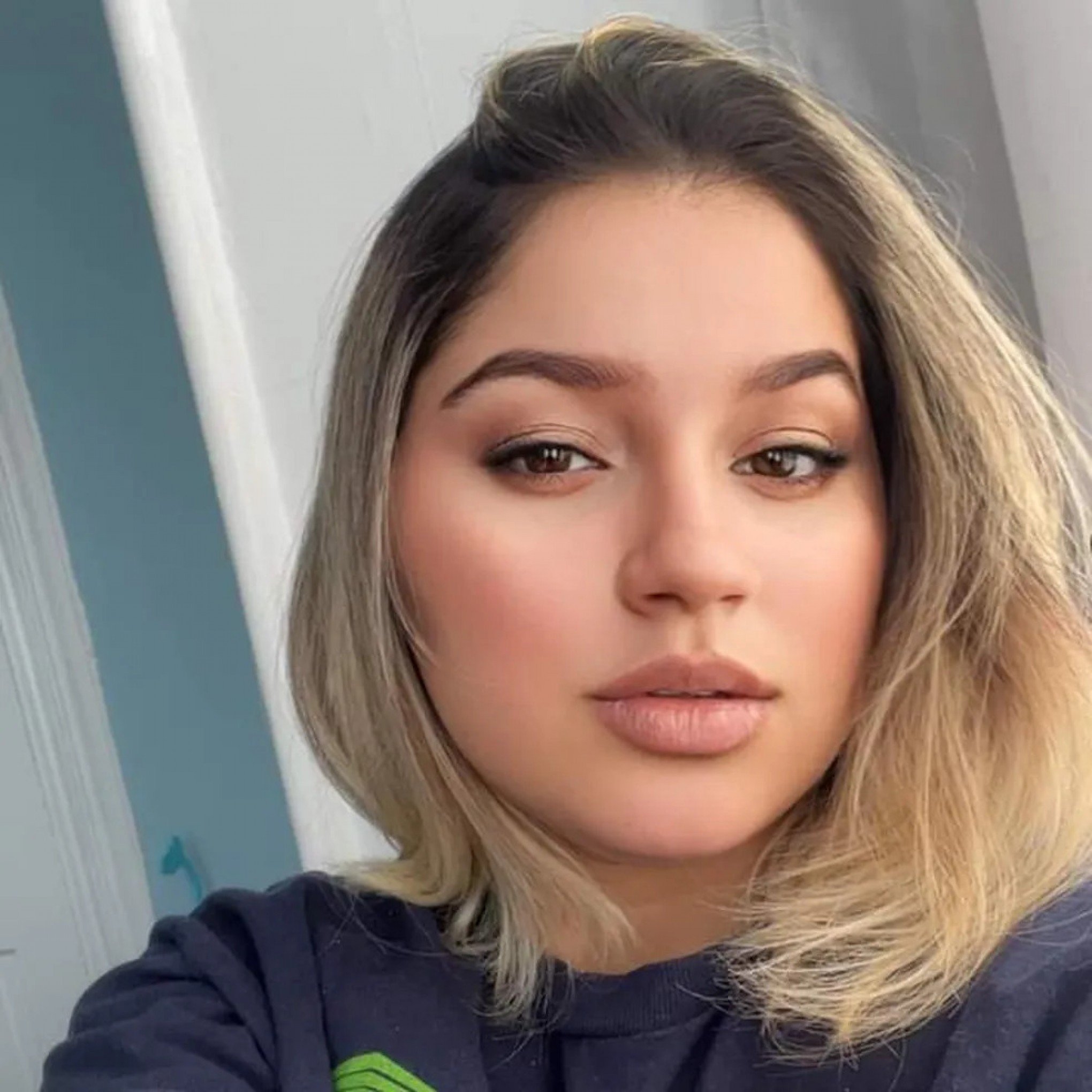 Brasileira de 21 anos é encontrada morta ao lado de ex-marido nos Estados Unidos; caso é investigado