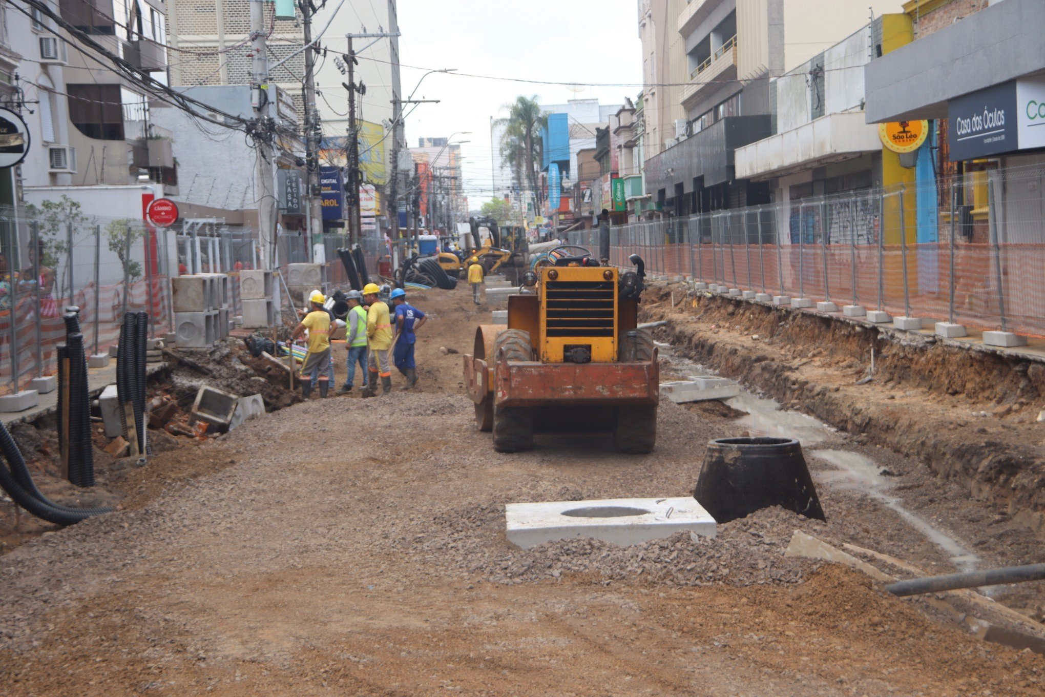Obra de revitalização da Rua Independência completa 1 mês