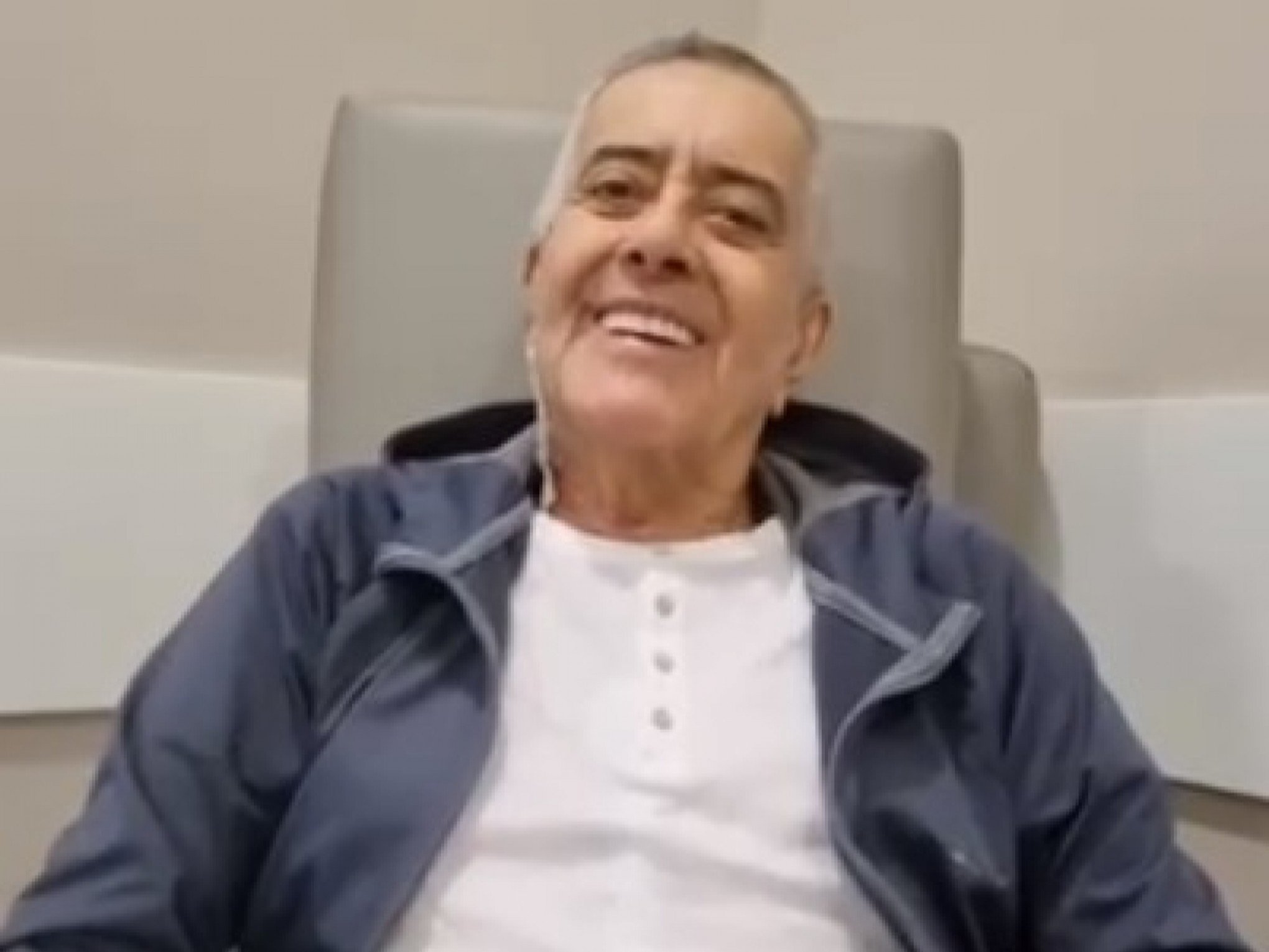Com Jairo Jorge afastado do cargo, Nedy grava vídeo do hospital e avisa: "Estou voltando"