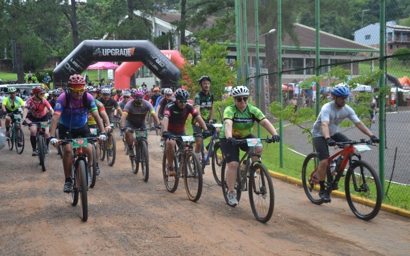 9Âº Pedal do Natal dos Anjos de Dois IrmÃ£os
