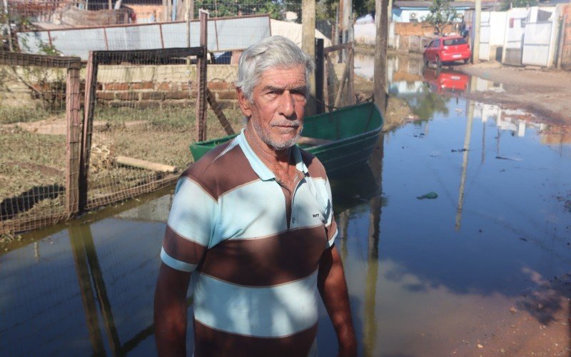 Cheia do Rio dos Sinos em Sapucaia do Sul - Rua SebastiÃ£o Faut - Ademir 