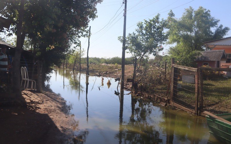 Cheia do Rio dos Sinos em Sapucaia do Sul - Rua SebastiÃ£o Faut 