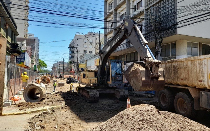 Obra de modernização da Rua Independência começou no mês passado 