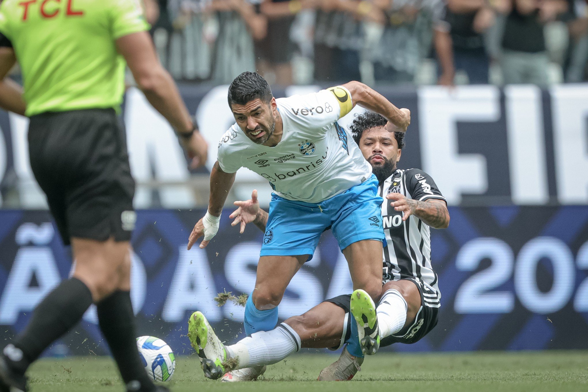 Belo Horizonte - MG 26/05/2016 - BRASILEIRO A 2016 - Atletico-MG x Gremio -  Luan,jogador do Gremio durante partida no Independencia. Foto: Thomas  Santos/AGIF (via AP Stock Photo - Alamy