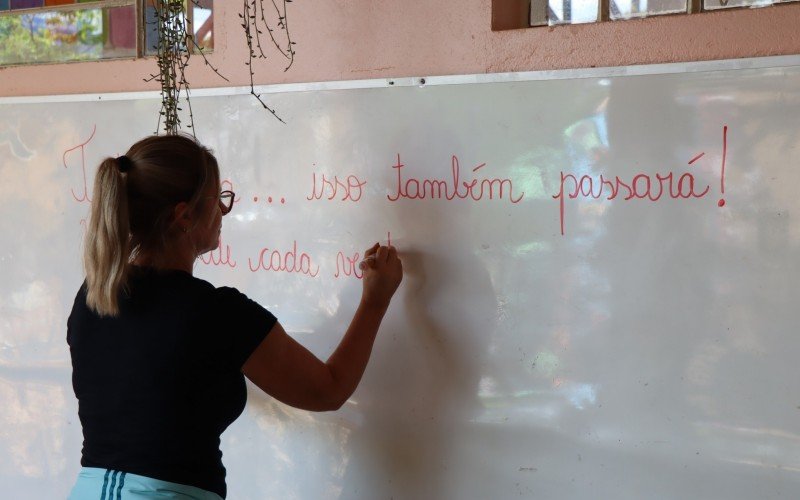 "Tudo passa… isso também passará! Um passo de cada vez!", diz mensagem da diretora Graciane Martins | Jornal NH