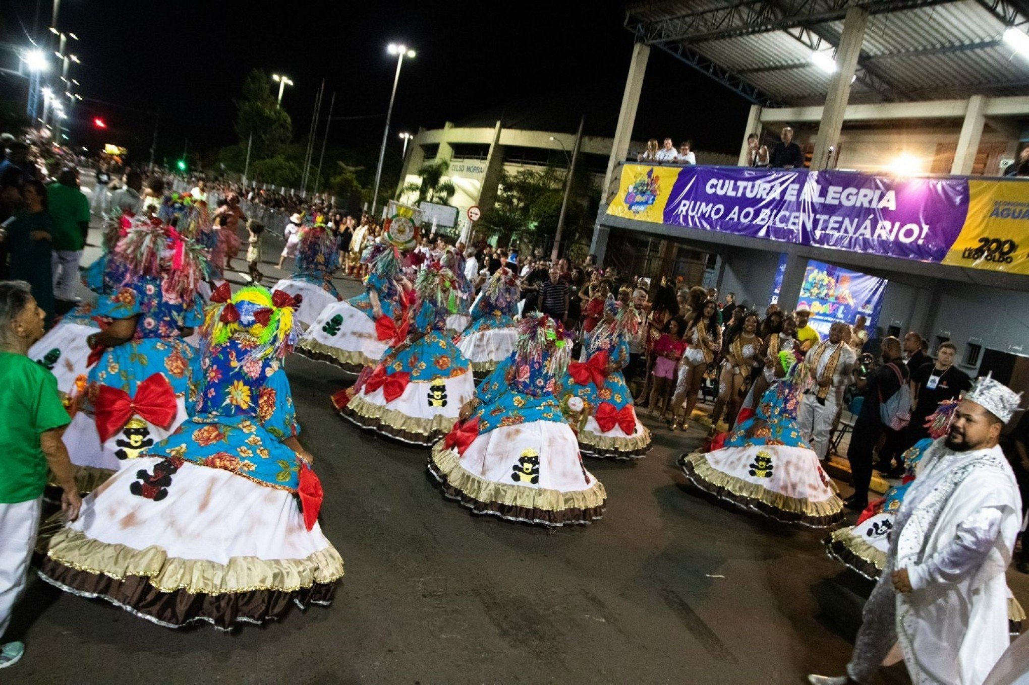 CARNAVAL: Confira a programação de desfiles e bailes nas cidades da região