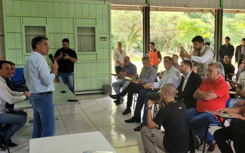 Ministro Paulo Pimenta promete ajuda federal a municípios do Vale do Caí  | Jornal NH