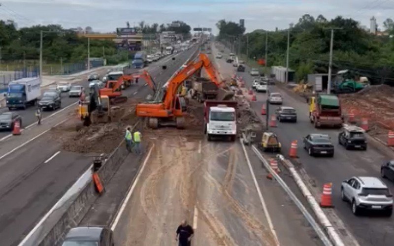 Buraco para obras na BR-116, em Sapucaia do Sul | Jornal NH