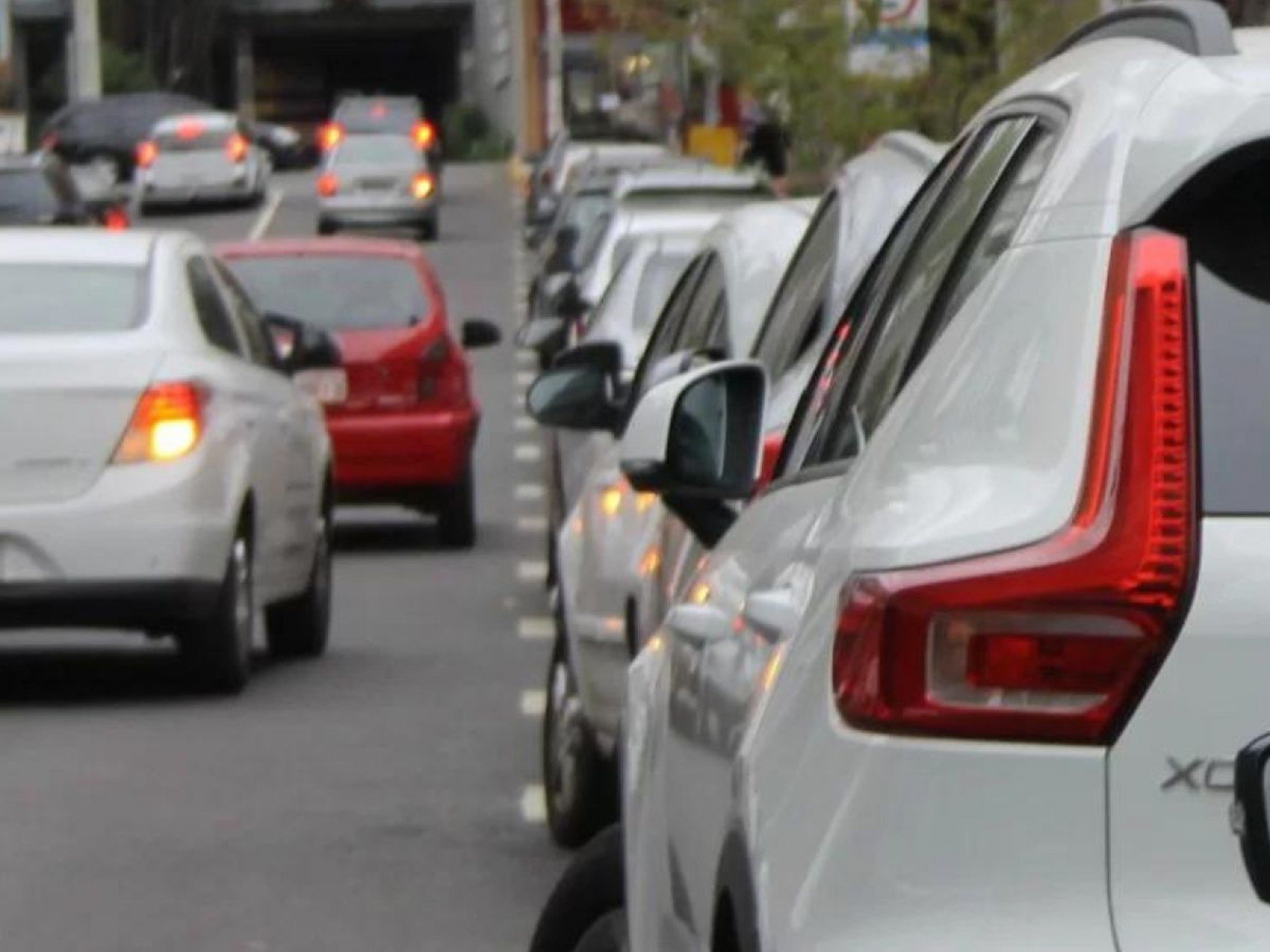 ALÍVIO NO BOLSO: Motoristas poderão estacionar de graça por até uma hora no Centro de cidade da região