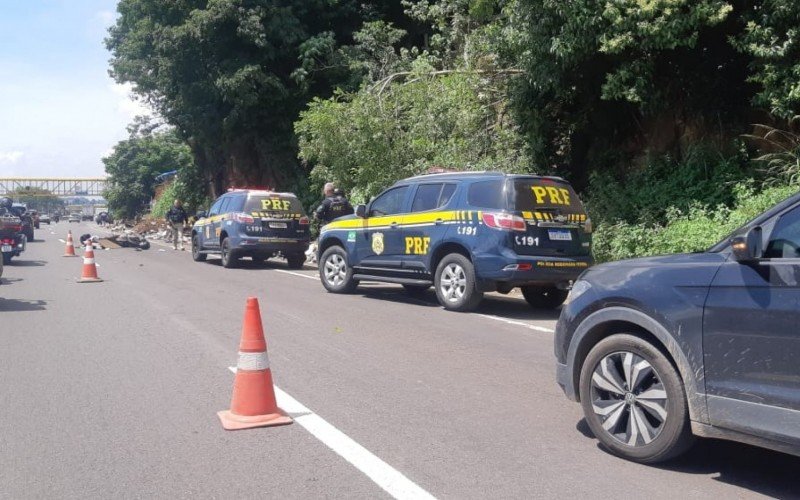 Uma pista está bloqueada em função do acidente no trecho de Esteio da BR-116 | Jornal NH