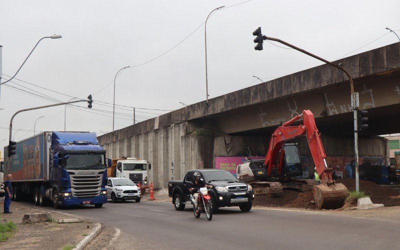 Retorno para São Leopoldo no viaduto da Scharlau está fechado para obras | Jornal NH